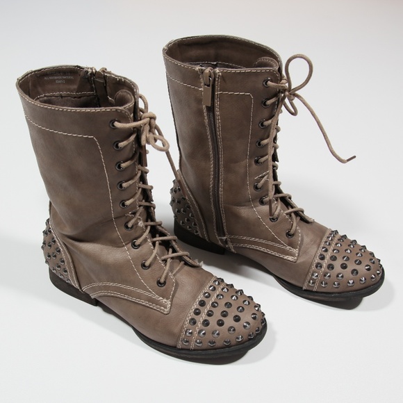 BAMBOO Shoes - Bamboo Studded Toe Combat Boots